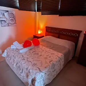 https://apt-estudio-benalmadena.hotelsinnerja.org